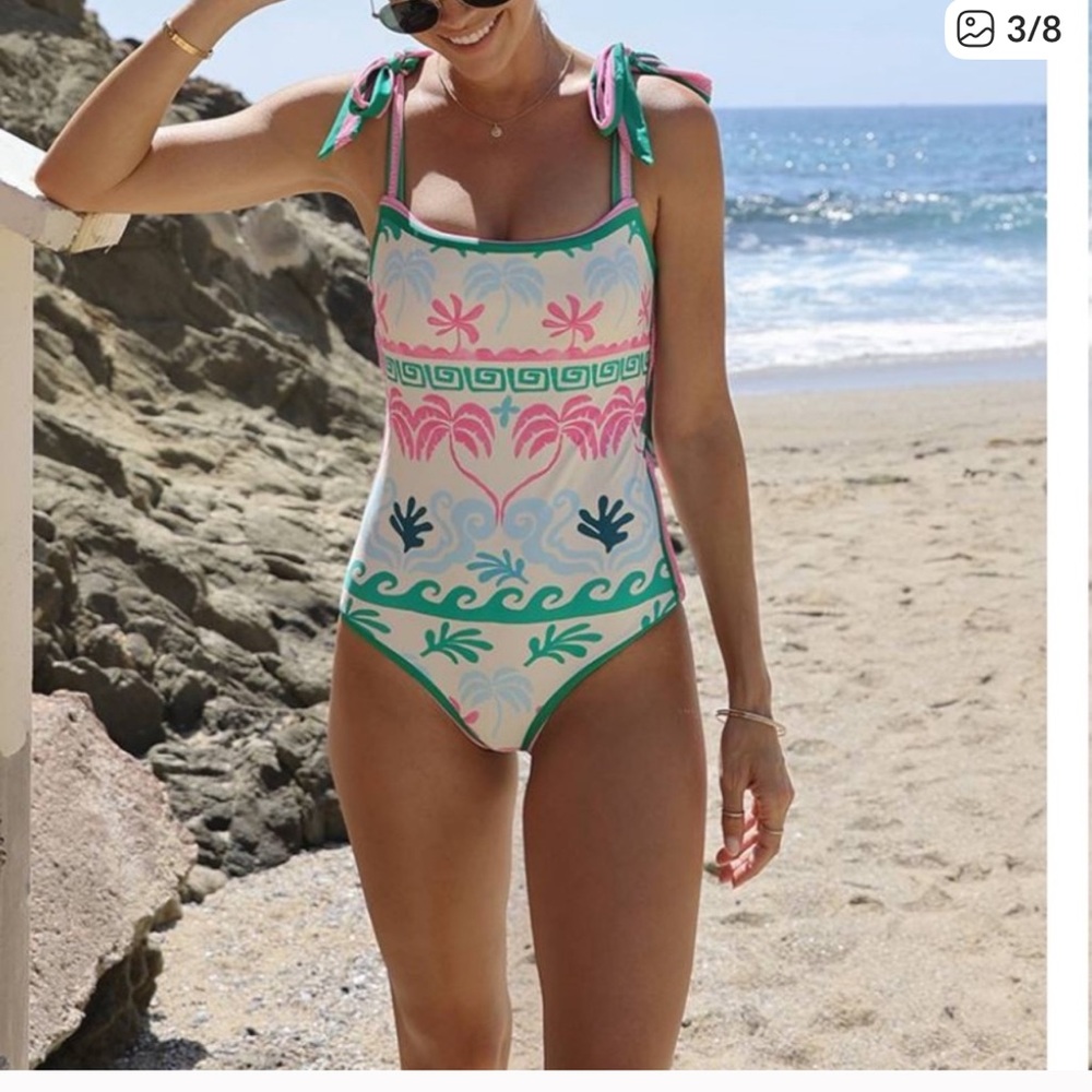 Beach Riot NEW Shona One Piece Tropical Palm